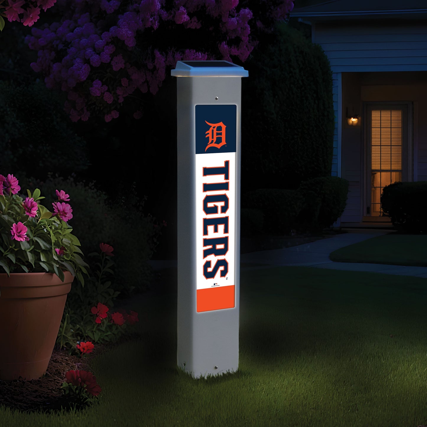 MLB Team Glow Post - Detroit Tiger